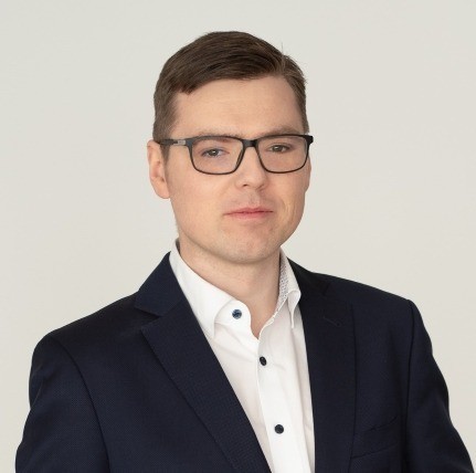 dr Szymon Wójcik