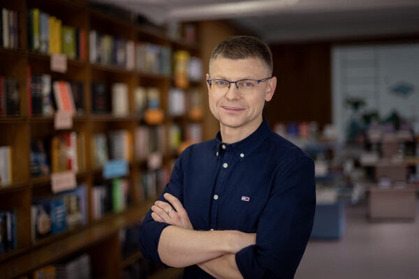 dr Konrad Ciesiołkiewicz